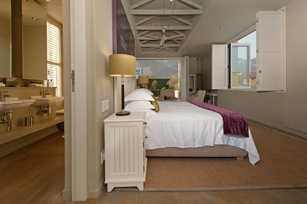 Mosselberg On Grotto Beach Hermanus Exterior photo